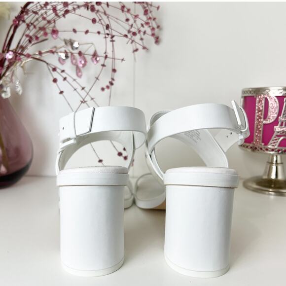 Tory Burch Gigi Two Band White Leather Block Heel Slingback Sandals Size 8.5 NWB - Picture 5 of 16